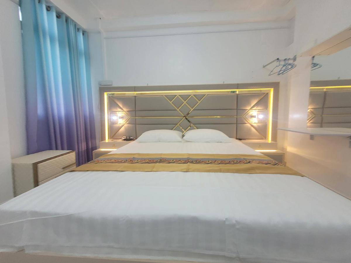 Ontrack Travel Transit Hotel Male Zewnętrze zdjęcie