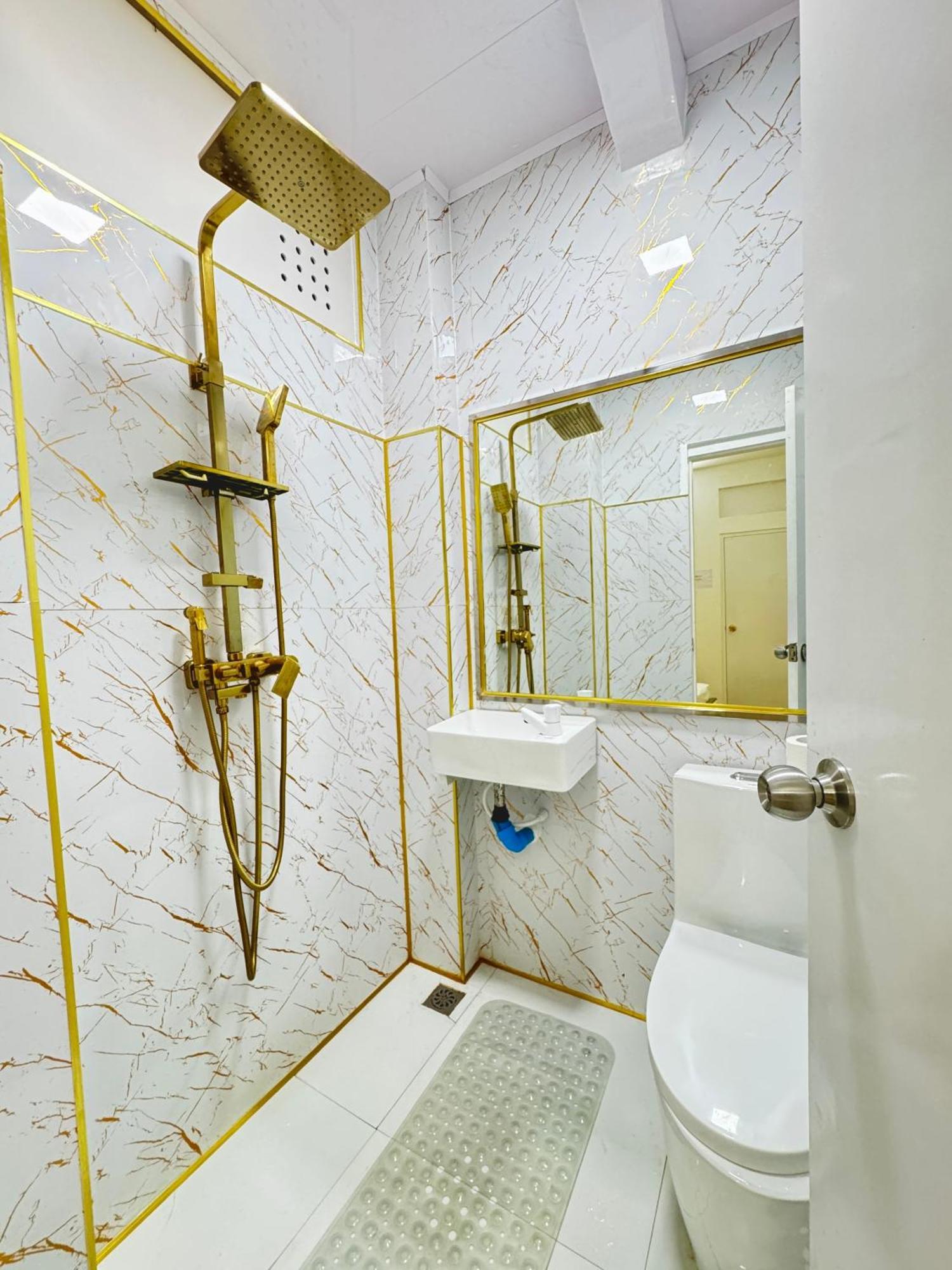 Ontrack Travel Transit Hotel Male Zewnętrze zdjęcie